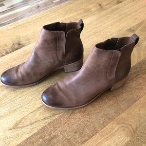 Kork-Ease Mindo Bootie LIKE NEW